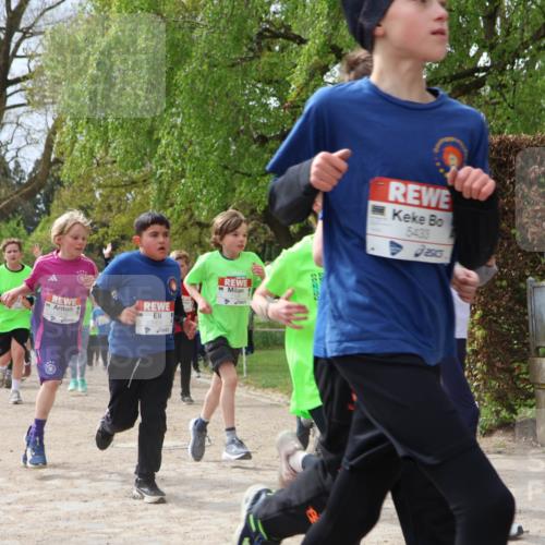 25.04.2026 - Das Zehntel Zöllner http://msf.ph/oto/9666570 25.04.2026 09:41:02 Laufen 5450, 5433, 632 meine-sportfotos.de