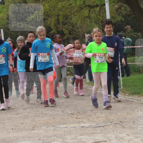 25.04.2026 - Das Zehntel Zöllner http://msf.ph/oto/9666577 25.04.2026 11:48:12 Laufen 11115, 12553, 10213, 11317, 11304, 11319 meine-sportfotos.de