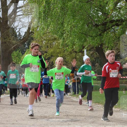 25.04.2026 - Das Zehntel Zöllner http://msf.ph/oto/9666600 25.04.2026 09:41:03 Laufen 5306, 6212 meine-sportfotos.de