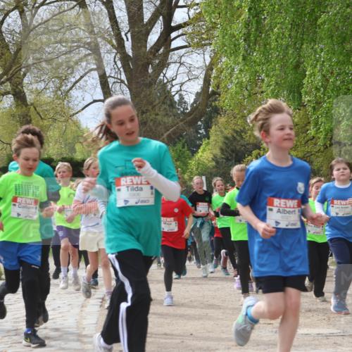 25.04.2026 - Das Zehntel Zöllner http://msf.ph/oto/9666696 25.04.2026 09:41:07 Laufen 5906, 6321 meine-sportfotos.de