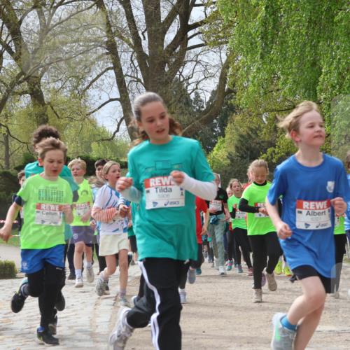 25.04.2026 - Das Zehntel Zöllner http://msf.ph/oto/9666699 25.04.2026 09:41:07 Laufen 5906, 6321 meine-sportfotos.de