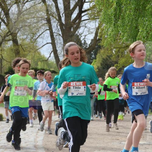 25.04.2026 - Das Zehntel Zöllner http://msf.ph/oto/9666702 25.04.2026 09:41:07 Laufen 7126, 5906, 6321, 7927 meine-sportfotos.de