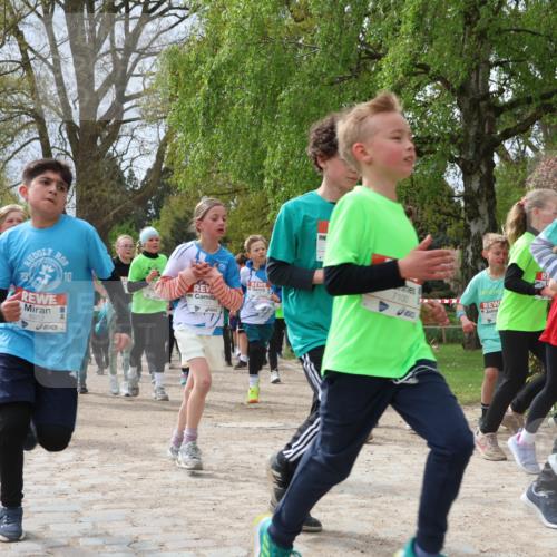25.04.2026 - Das Zehntel Zöllner http://msf.ph/oto/9666768 25.04.2026 09:41:09 Laufen 6912, 10, 250, 5901, 7100 meine-sportfotos.de