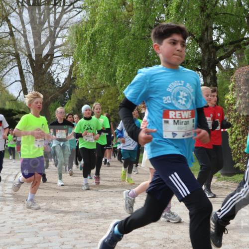 25.04.2026 - Das Zehntel Zöllner http://msf.ph/oto/9666789 25.04.2026 09:41:10 Laufen 20 meine-sportfotos.de