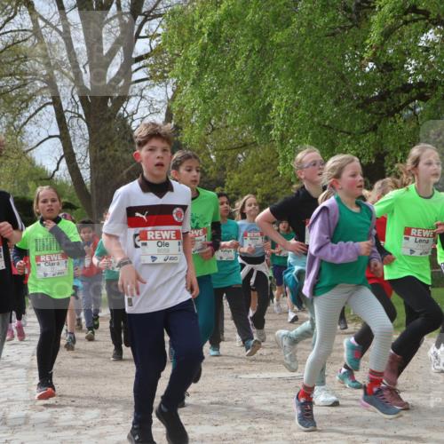 25.04.2026 - Das Zehntel Zöllner http://msf.ph/oto/9666837 25.04.2026 09:41:11 Laufen 8048, 7110, 8059, 7167 meine-sportfotos.de