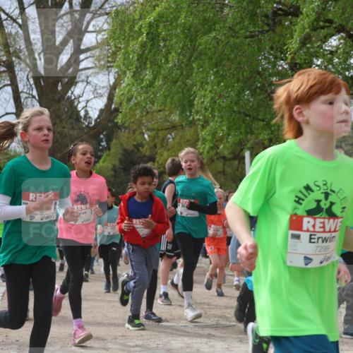 25.04.2026 - Das Zehntel Zöllner http://msf.ph/oto/9666906 25.04.2026 09:41:13 Laufen 6701, 7890, 7299 meine-sportfotos.de
