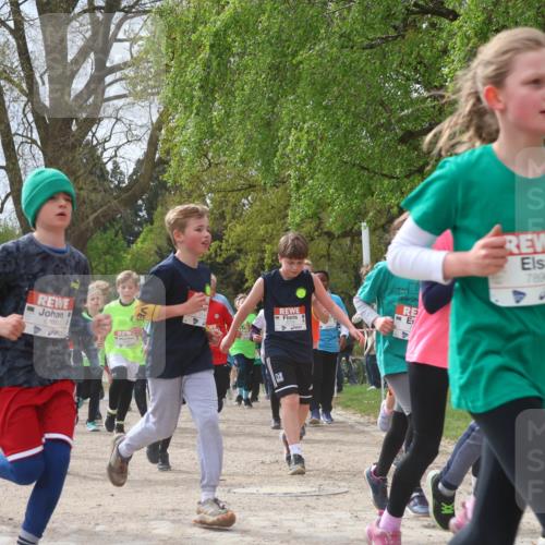 25.04.2026 - Das Zehntel Zöllner http://msf.ph/oto/9666939 25.04.2026 09:41:14 Laufen 6696, 6701, 7896 meine-sportfotos.de