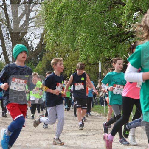 25.04.2026 - Das Zehntel Zöllner http://msf.ph/oto/9666942 25.04.2026 09:41:14 Laufen 6701, 7896 meine-sportfotos.de