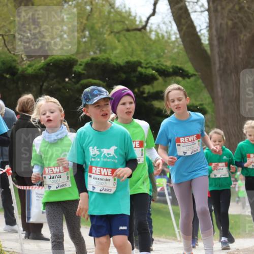 25.04.2026 - Das Zehntel Zöllner http://msf.ph/oto/9666952 25.04.2026 11:48:24 Laufen 12489, 12081, 12823, 12490, 10610 meine-sportfotos.de