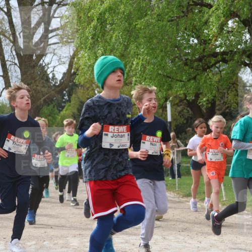 25.04.2026 - Das Zehntel Zöllner http://msf.ph/oto/9666957 25.04.2026 09:41:14 Laufen 6696, 6701, 6740, 5874 meine-sportfotos.de