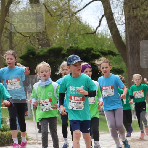 25.04.2026 - Das Zehntel Zöllner http://msf.ph/oto/9666976 25.04.2026 11:48:24 Laufen 12820, 12489, 12081, 077, 12823, 12490 meine-sportfotos.de