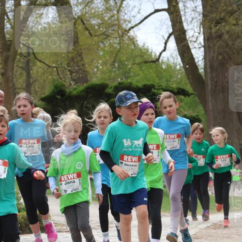 25.04.2026 - Das Zehntel Zöllner http://msf.ph/oto/9666985 25.04.2026 11:48:24 Laufen 12820, 12489, 12081, 12823, 12490, 1 meine-sportfotos.de