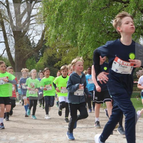 25.04.2026 - Das Zehntel Zöllner http://msf.ph/oto/9666987 25.04.2026 09:41:15 Laufen 7940, 7513, 6696 meine-sportfotos.de