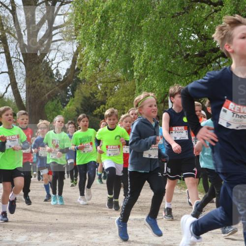 25.04.2026 - Das Zehntel Zöllner http://msf.ph/oto/9666990 25.04.2026 09:41:15 Laufen 7940, 25, 7513, 6709, 6696 meine-sportfotos.de