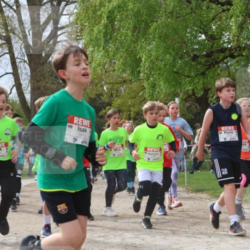 25.04.2026 - Das Zehntel Zöllner http://msf.ph/oto/9667017 25.04.2026 09:41:16 Laufen 5275, 5259, 7940, 7248 meine-sportfotos.de