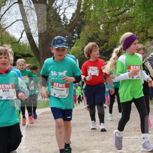 25.04.2026 - Das Zehntel Zöllner http://msf.ph/oto/9667048 25.04.2026 11:48:27 Laufen 9, 12820, 0608, 12823, 10978, 10135 meine-sportfotos.de