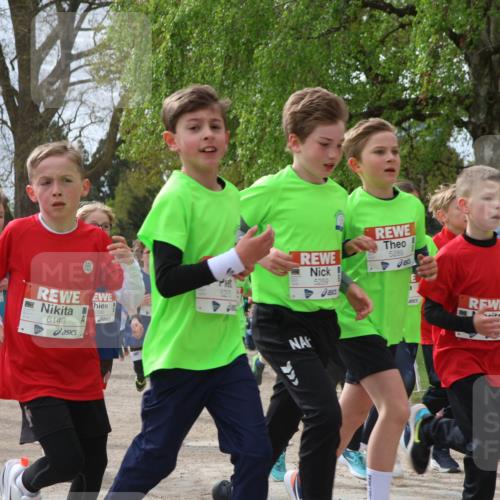 25.04.2026 - Das Zehntel Zöllner http://msf.ph/oto/9667053 25.04.2026 09:41:17 Laufen 6748, 6149, 5396, 6215, 5259, 5289 meine-sportfotos.de