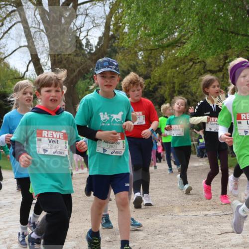 25.04.2026 - Das Zehntel Zöllner http://msf.ph/oto/9667060 25.04.2026 11:48:27 Laufen 12489, 12820, 12077, 10133, 12823 meine-sportfotos.de