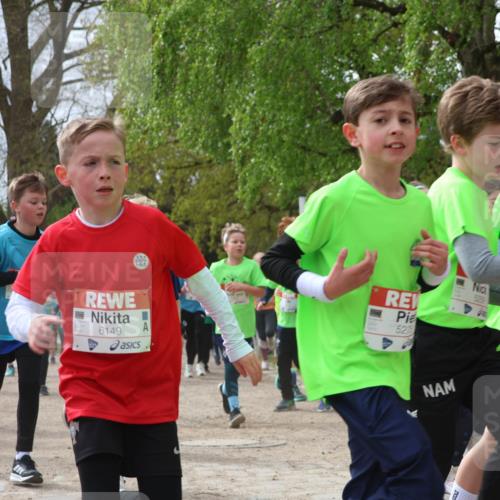 25.04.2026 - Das Zehntel Zöllner http://msf.ph/oto/9667062 25.04.2026 09:41:17 Laufen 5, 6149, 52 meine-sportfotos.de