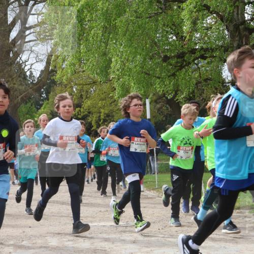 25.04.2026 - Das Zehntel Zöllner http://msf.ph/oto/9667107 25.04.2026 09:41:18 Laufen 6748, 5158, 25 meine-sportfotos.de