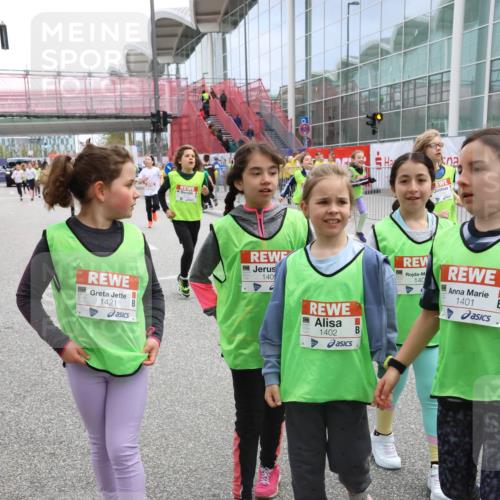25.04.2026 - Das Zehntel Strokosch-Dieckow http://msf.ph/oto/9667265 25.04.2026 08:14:46 Allgemein zum Event 1, 1421, 1409, 1402, 140, 1401 meine-sportfotos.de