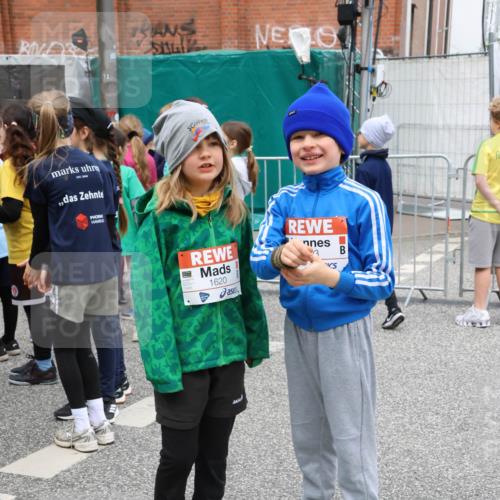 25.04.2026 - Das Zehntel Strokosch-Dieckow http://msf.ph/oto/9667354 25.04.2026 08:25:20 Allgemein zum Event 12, 2006, 1620, 3 meine-sportfotos.de
