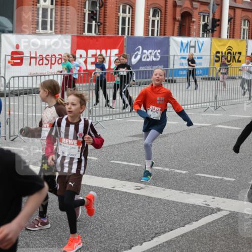 25.04.2026 - Das Zehntel Strokosch-Dieckow http://msf.ph/oto/9667828 25.04.2026 08:04:16 Allgemein zum Event 11, 2000, 2003, 4055, 4039 meine-sportfotos.de