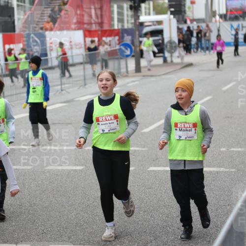 25.04.2026 - Das Zehntel Strokosch-Dieckow http://msf.ph/oto/9667935 25.04.2026 08:07:18 Allgemein zum Event 3971, 1152, 1143, 1129 meine-sportfotos.de