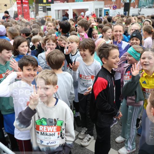 25.04.2026 - Das Zehntel Strokosch-Dieckow http://msf.ph/oto/9668068 25.04.2026 08:09:53 Allgemein zum Event 11, 3409, 340, 3400, 13 meine-sportfotos.de