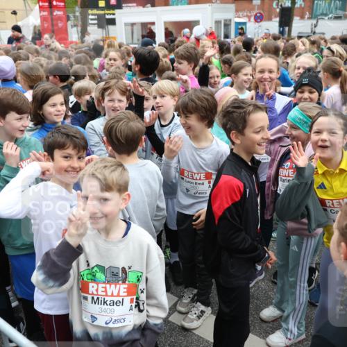 25.04.2026 - Das Zehntel Strokosch-Dieckow http://msf.ph/oto/9668070 25.04.2026 08:09:53 Allgemein zum Event 11, 3409, 3400 meine-sportfotos.de