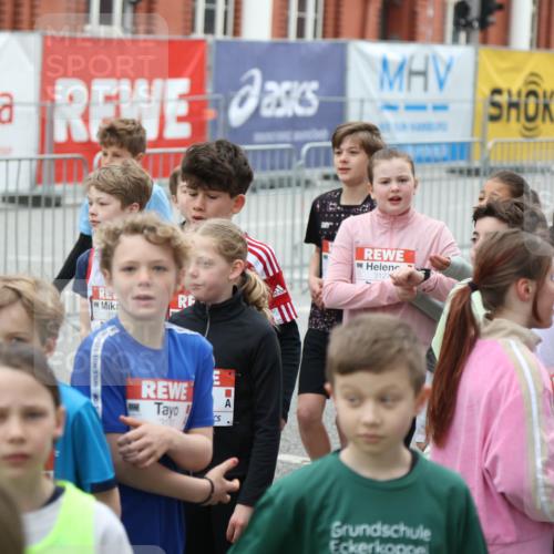 25.04.2026 - Das Zehntel Strokosch-Dieckow http://msf.ph/oto/9668198 25.04.2026 08:12:33 Allgemein zum Event 31, 3120, 3127, 1785 meine-sportfotos.de