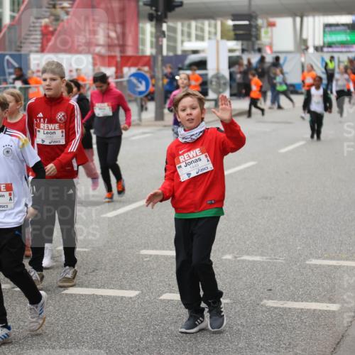 25.04.2026 - Das Zehntel Strokosch-Dieckow http://msf.ph/oto/9668225 25.04.2026 08:12:47 Allgemein zum Event 1455, 2682, 1449 meine-sportfotos.de