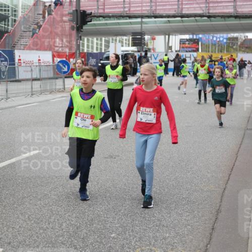 25.04.2026 - Das Zehntel Strokosch-Dieckow http://msf.ph/oto/9668359 25.04.2026 08:14:19 Allgemein zum Event 4050 meine-sportfotos.de