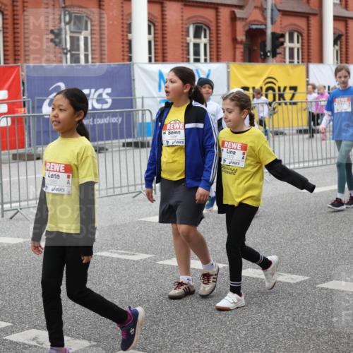 25.04.2026 - Das Zehntel Strokosch-Dieckow http://msf.ph/oto/9668378 25.04.2026 08:15:01 Allgemein zum Event 1580, 1578 meine-sportfotos.de