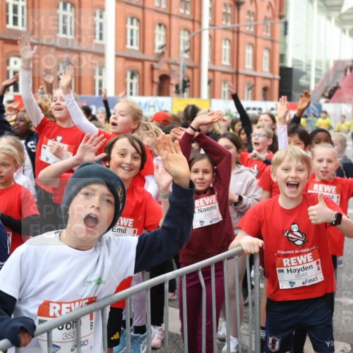 25.04.2026 - Das Zehntel Strokosch-Dieckow http://msf.ph/oto/9668440 25.04.2026 08:16:29 Allgemein zum Event 353, 267, 2656, 2648, 3 meine-sportfotos.de