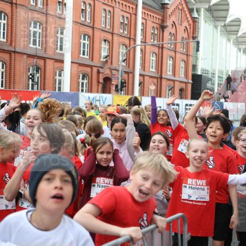 25.04.2026 - Das Zehntel Strokosch-Dieckow http://msf.ph/oto/9668464 25.04.2026 08:16:35 Allgemein zum Event 2673, 686, 2669 meine-sportfotos.de