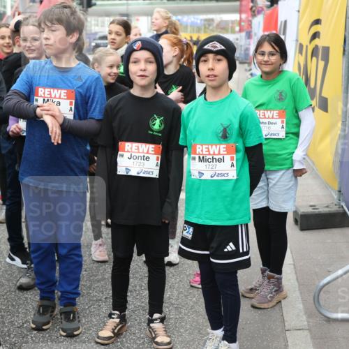 25.04.2026 - Das Zehntel Strokosch-Dieckow http://msf.ph/oto/9668508 25.04.2026 08:17:50 Allgemein zum Event 20, 1714, 1716, 1723, 1727 meine-sportfotos.de