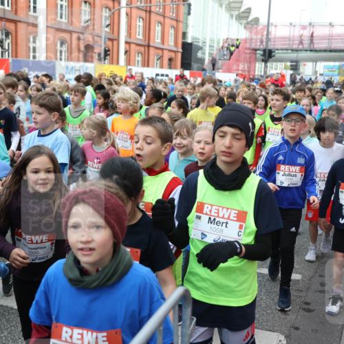 25.04.2026 - Das Zehntel Strokosch-Dieckow http://msf.ph/oto/9668636 25.04.2026 08:31:05 Allgemein zum Event 1095, 1983, 1058, 3486, 34, 1256 meine-sportfotos.de