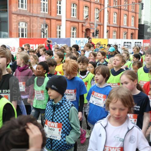 25.04.2026 - Das Zehntel Strokosch-Dieckow http://msf.ph/oto/9668646 25.04.2026 08:31:10 Allgemein zum Event 230, 3287, 3923, 2121, 2123, 9, 259, 2586 meine-sportfotos.de