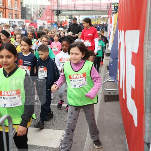 25.04.2026 - Das Zehntel Strokosch-Dieckow http://msf.ph/oto/9668653 25.04.2026 08:31:12 Allgemein zum Event 1340, 829, 1379, 1360 meine-sportfotos.de