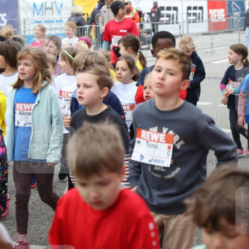 25.04.2026 - Das Zehntel Strokosch-Dieckow http://msf.ph/oto/9668716 25.04.2026 08:33:01 Allgemein zum Event 7, 2088, 1371, 2109, 2096 meine-sportfotos.de
