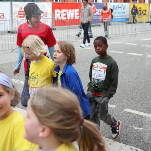 25.04.2026 - Das Zehntel Strokosch-Dieckow http://msf.ph/oto/9668752 25.04.2026 08:33:08 Allgemein zum Event 1000, 2535 meine-sportfotos.de