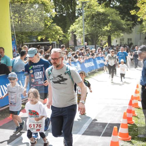09.05.2026 - Störlauf H.Heesch http://msf.ph/oto/9670172 09.05.2026 13:02:41 Ziel 6176, 6164, 168 meine-sportfotos.de