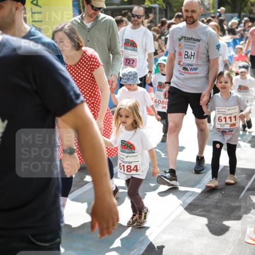 09.05.2026 - Störlauf H.Heesch http://msf.ph/oto/9670218 09.05.2026 13:03:05 Ziel 727, 2026, 6184, 6088, 6111 meine-sportfotos.de