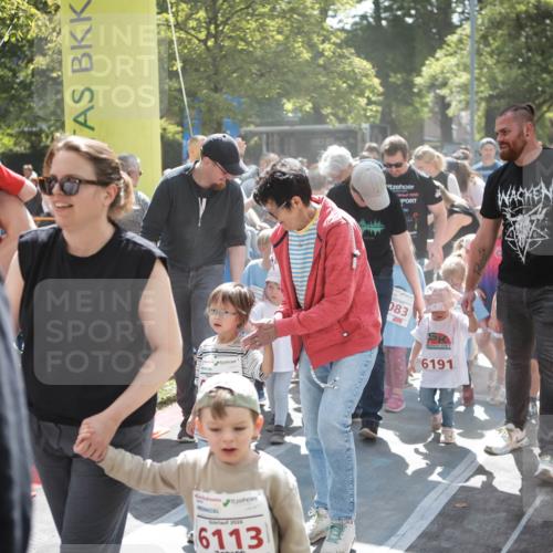 09.05.2026 - Störlauf H.Heesch http://msf.ph/oto/9670362 09.05.2026 13:04:23 Ziel 2026, 6113, 2019, 083, 6191 meine-sportfotos.de