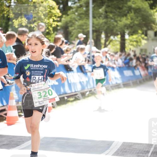 09.05.2026 - Störlauf H.Heesch http://msf.ph/oto/9670647 09.05.2026 13:27:21 Ziel 2026, 326, 2026, 320 meine-sportfotos.de