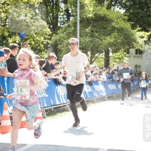 09.05.2026 - Störlauf H.Heesch http://msf.ph/oto/9670661 09.05.2026 13:27:34 Ziel 24, 25, 297, 199 meine-sportfotos.de