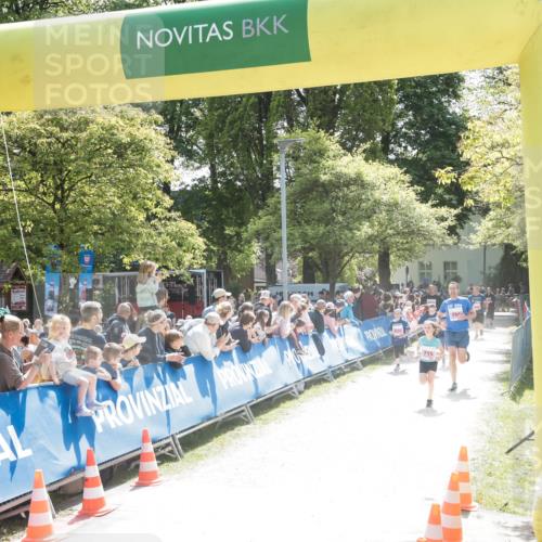 09.05.2026 - Störlauf H.Heesch http://msf.ph/oto/9671722 09.05.2026 13:58:50 Ziel 715 meine-sportfotos.de