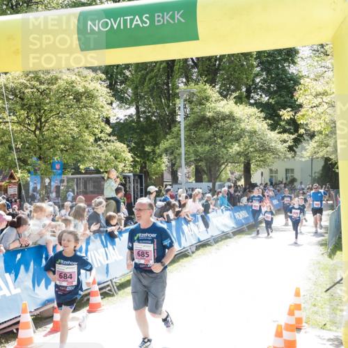 09.05.2026 - Störlauf H.Heesch http://msf.ph/oto/9671824 09.05.2026 14:00:21 Ziel 685, 684 meine-sportfotos.de