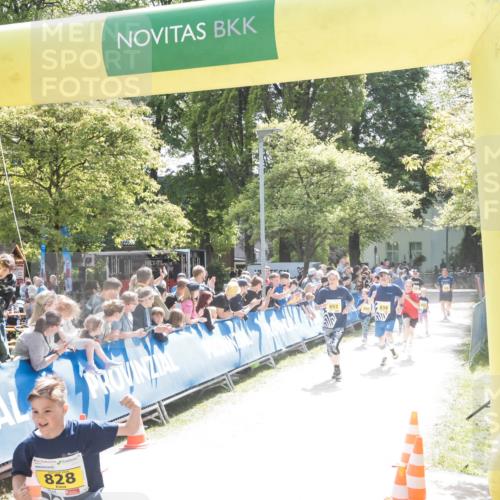 09.05.2026 - Störlauf H.Heesch http://msf.ph/oto/9672222 09.05.2026 14:13:12 Ziel 832, 828 meine-sportfotos.de